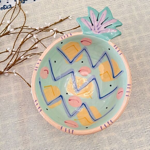Susan Painter Pineapple Shaped Serving Dish Bowl‎ Handpainted Eclectic Rare - Picture 1 of 10